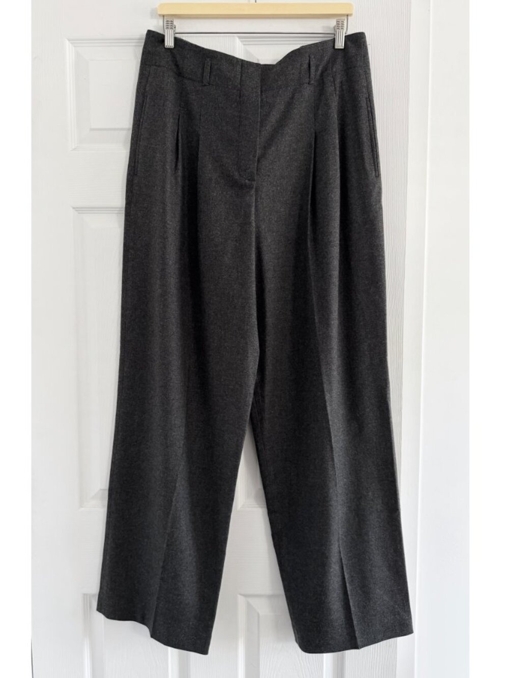 Loro Piana Wide Leg Pleated Grey Cashmere Trousers, size 46IT.